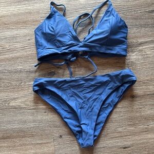 Cupshe Slate Blue V-Neck Tie Bikini Set